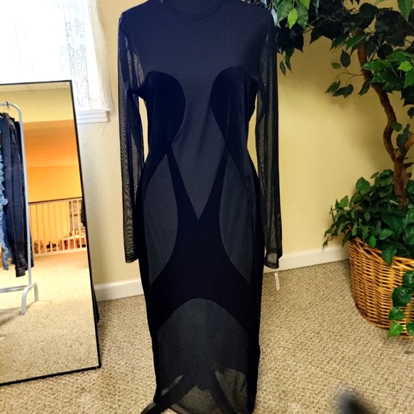Long sheer black cocktail dress - Picture 1 of 1